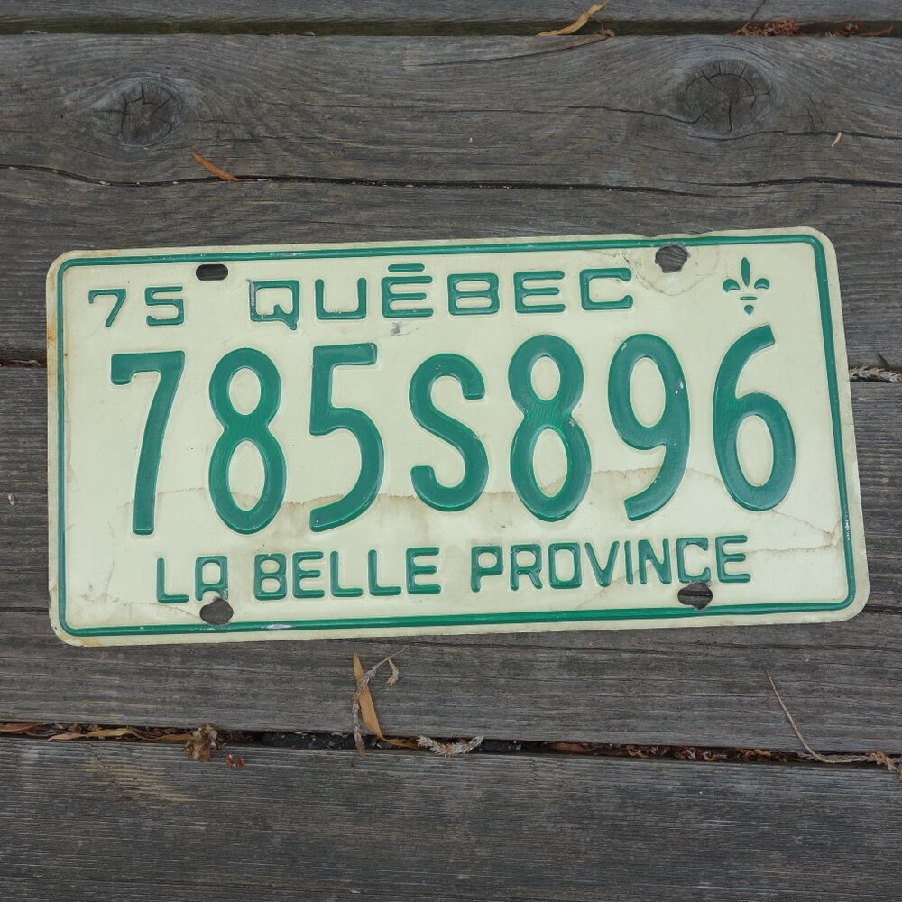 Vintage 1975 Quebec La Belle Province License Plate